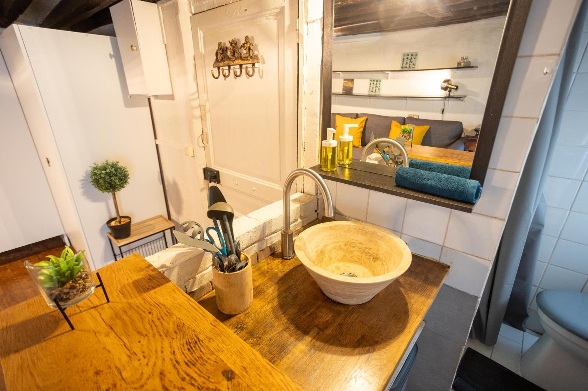 Ferienwohnung Studio Cosy Romantique En Plein Coeur De Paris Exterior foto
